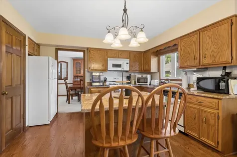 95 Winter Hill Circle Montgomery IL 60538