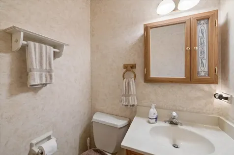 95 Winter Hill Circle Montgomery IL 60538