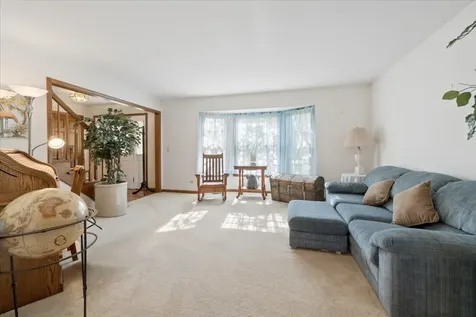 95 Winter Hill Circle Montgomery IL 60538