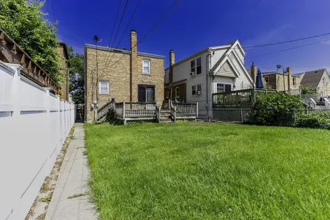 5308 South Austin Avenue Chicago IL 60638