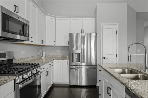 3826 Ridge Pointe Drive Geneva IL 60134