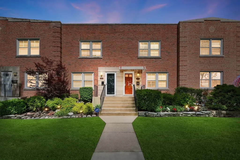 1745 North Oak Park Avenue Chicago IL 60707