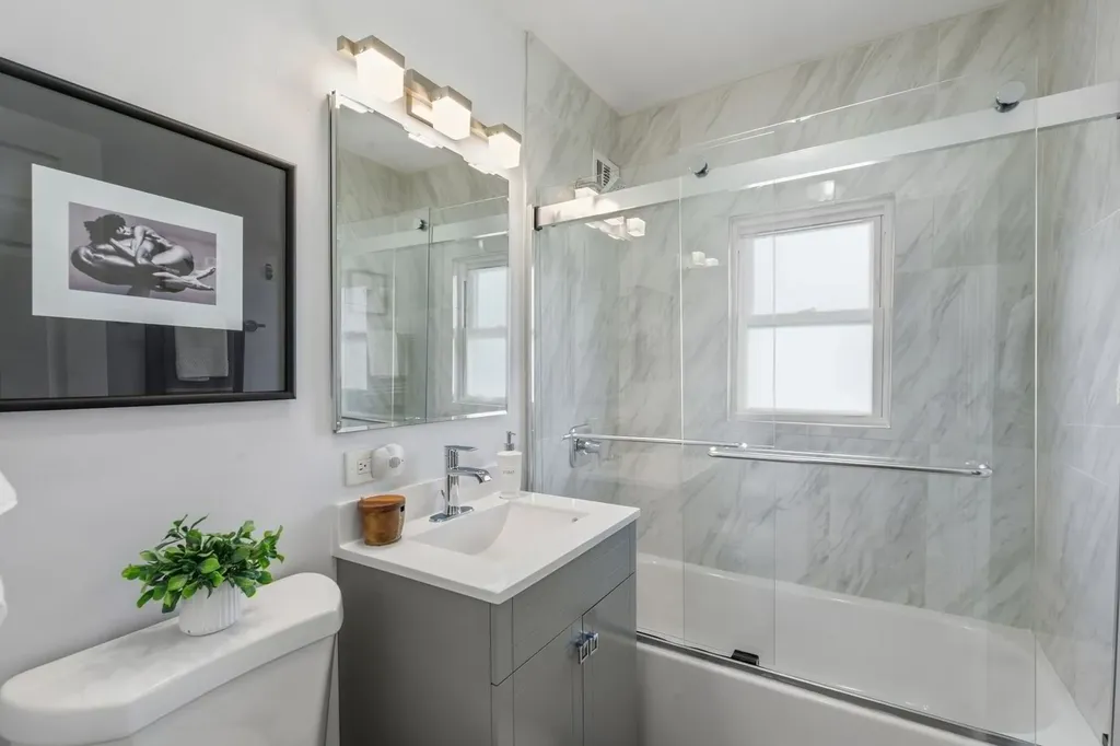 1745 North Oak Park Avenue Chicago IL 60707
