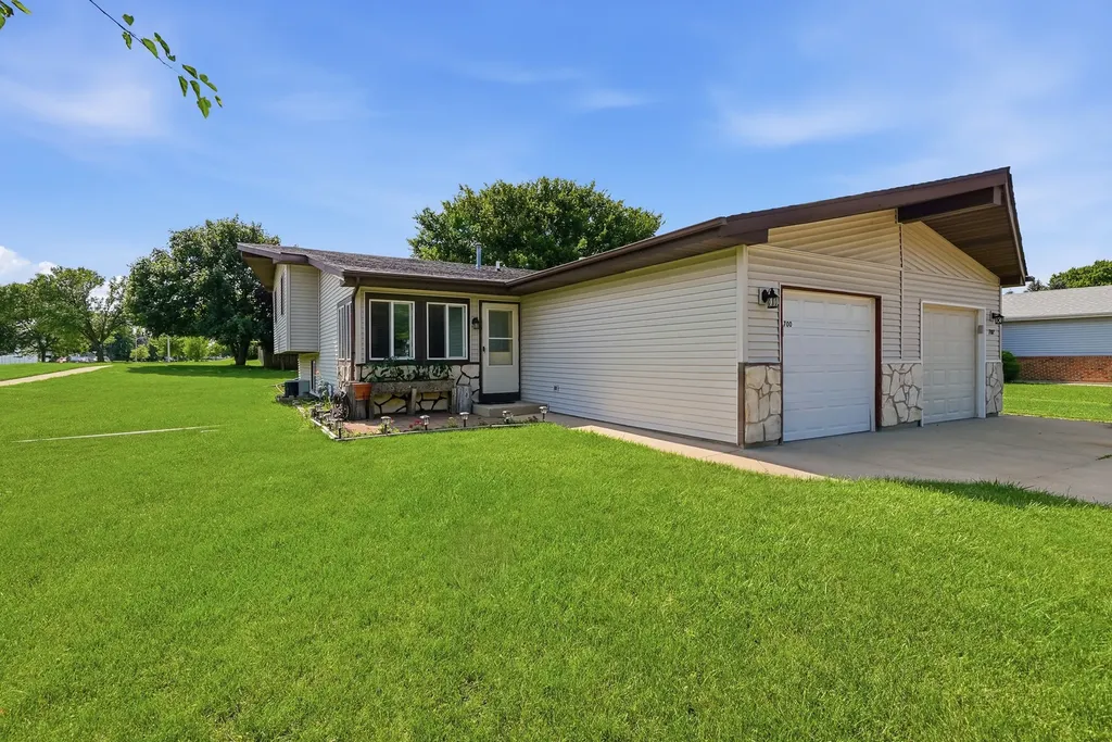 700 Michigan Avenue South Elgin IL 60177