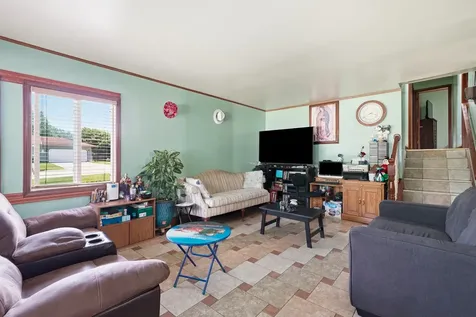 700 Michigan Avenue South Elgin IL 60177