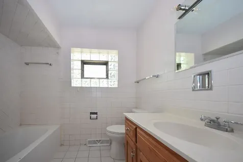 5041 North Knight Avenue Norridge IL 60706
