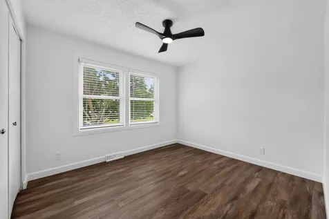 642 Swan Drive Grayslake IL 60030