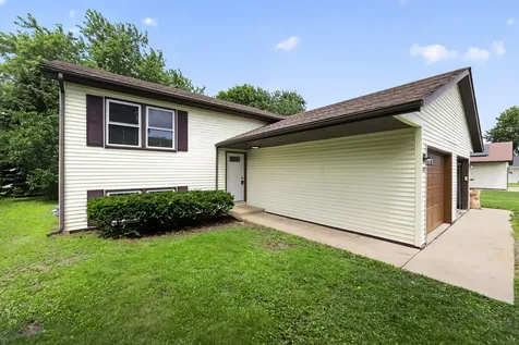 642 Swan Drive Grayslake IL 60030