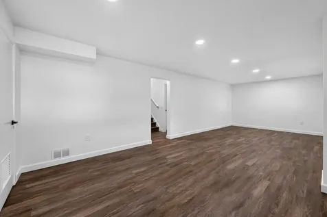 642 Swan Drive Grayslake IL 60030