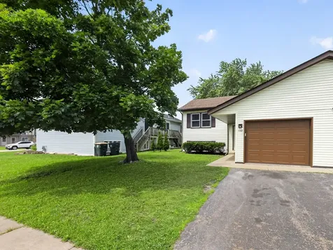 642 Swan Drive Grayslake IL 60030