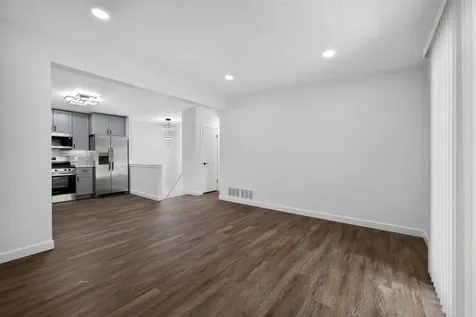642 Swan Drive Grayslake IL 60030