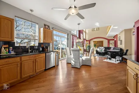 8 Fairfax Court Bolingbrook IL 60490