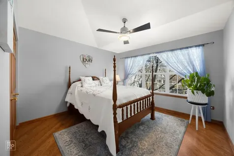 8 Fairfax Court Bolingbrook IL 60490