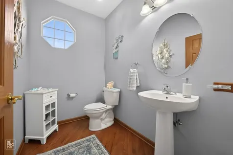 8 Fairfax Court Bolingbrook IL 60490