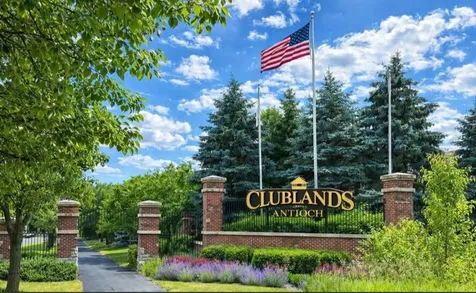 1825 Tall Oaks Drive Antioch IL 60002