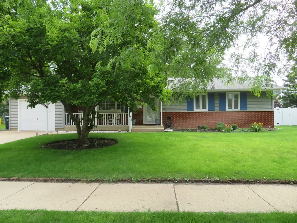 237 North Babcock Drive Palatine IL 60074