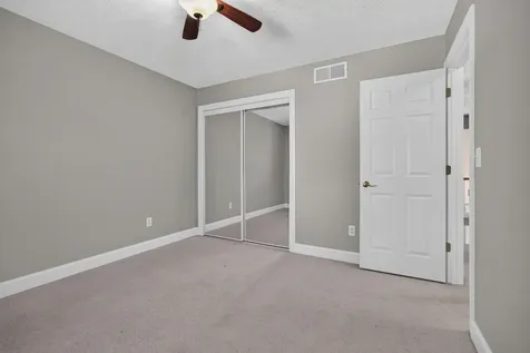 14 Rosewood Court Bloomington IL 61704