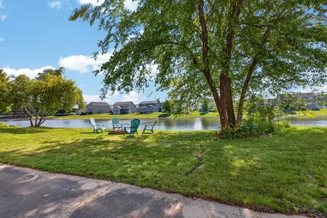 14 Rosewood Court Bloomington IL 61704