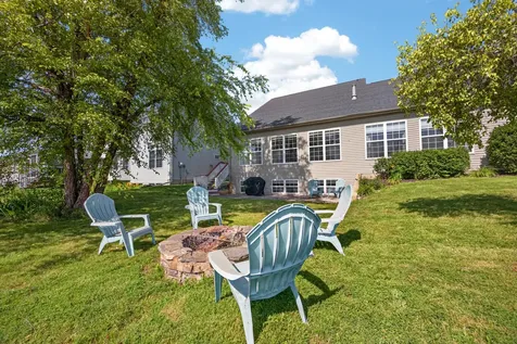 14 Rosewood Court Bloomington IL 61704