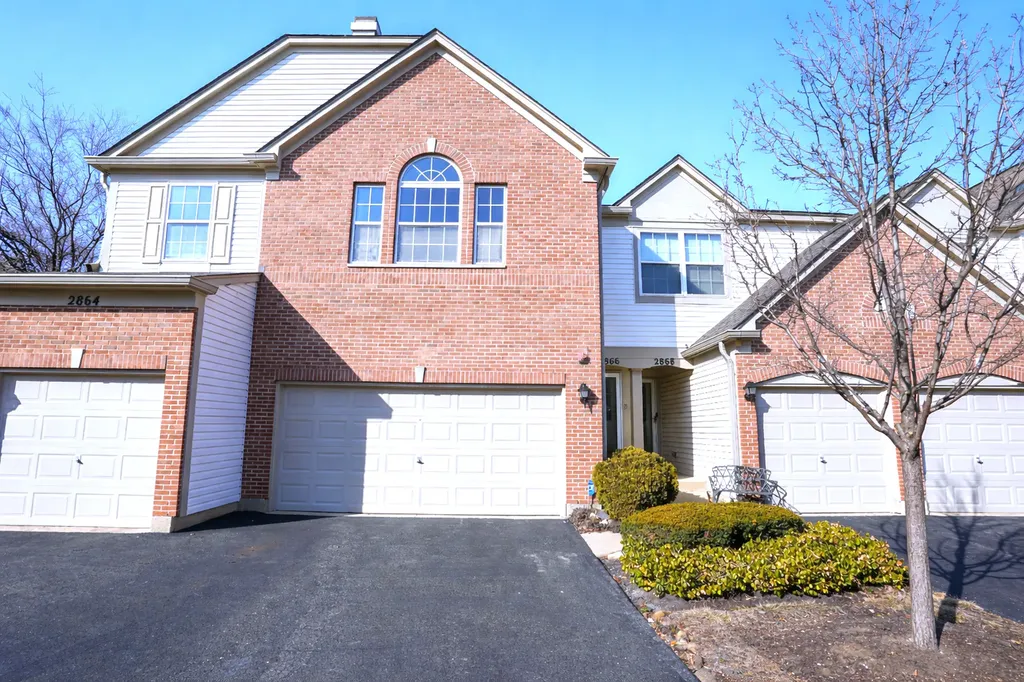 2866 Stonewater Drive Naperville IL 60564