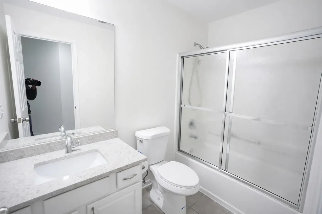 2866 Stonewater Drive Naperville IL 60564