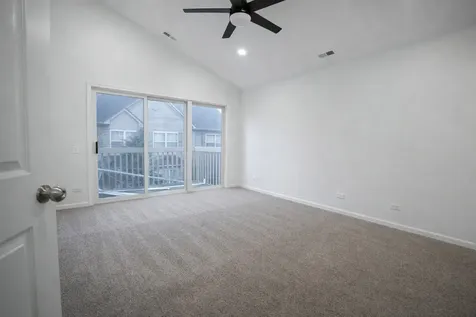 2866 Stonewater Drive Naperville IL 60564