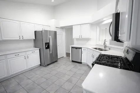 2866 Stonewater Drive Naperville IL 60564