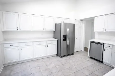 2866 Stonewater Drive Naperville IL 60564