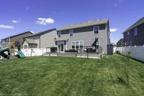 321 South Pointe Avenue South Elgin IL 60177