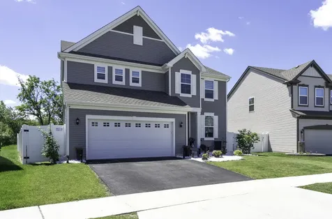 321 South Pointe Avenue South Elgin IL 60177