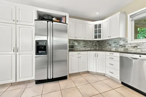 781 Shag Bark Lane Deerfield IL 60015