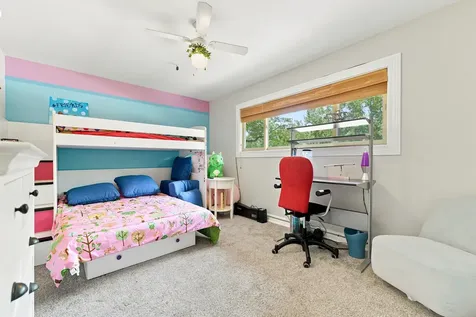 781 Shag Bark Lane Deerfield IL 60015