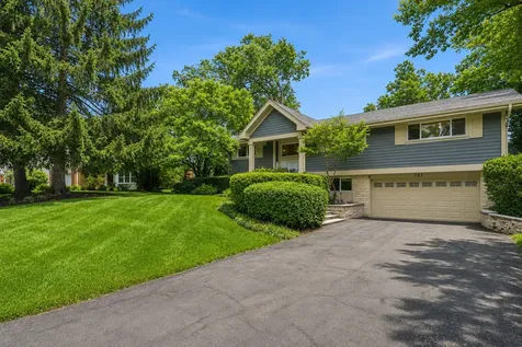 781 Shag Bark Lane Deerfield IL 60015