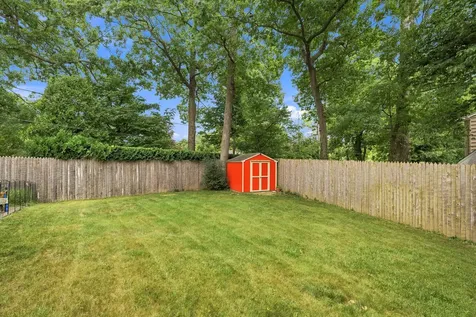 781 Shag Bark Lane Deerfield IL 60015