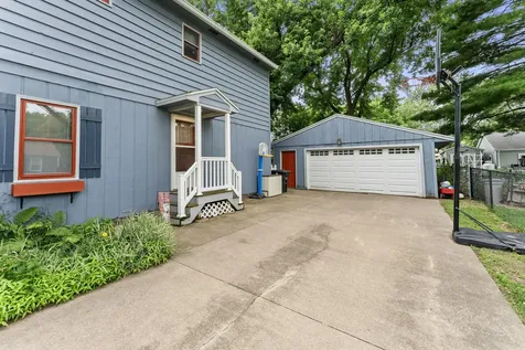 2912 43RD Street Rock Island IL 61201
