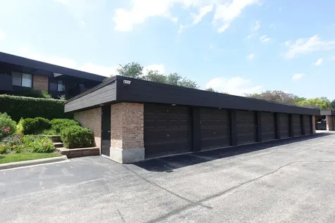 1265 North Sterling Avenue Palatine IL 60067