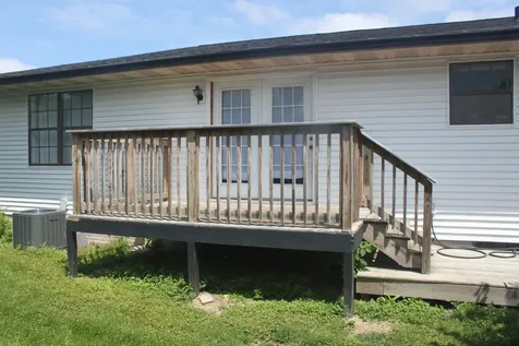 816 Oaklawn Avenue East Moline IL 61244