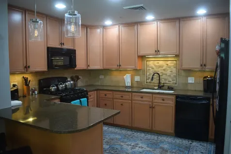 977 Harris Road Grayslake IL 60030