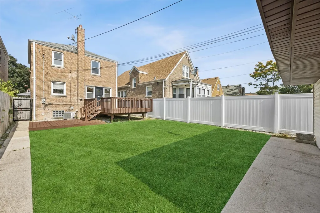 10141 South Rhodes Avenue Chicago IL 60628