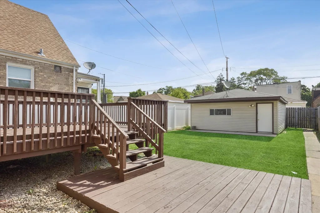 10141 South Rhodes Avenue Chicago IL 60628
