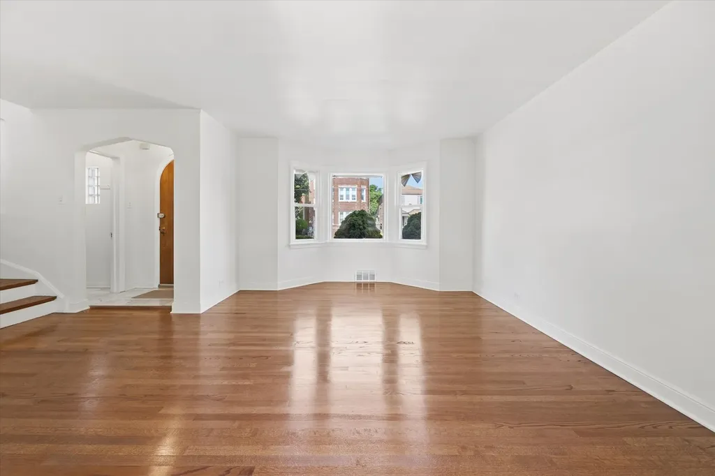 10141 South Rhodes Avenue Chicago IL 60628