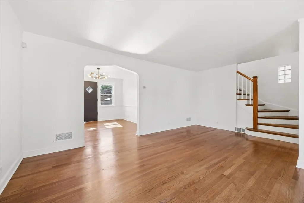 10141 South Rhodes Avenue Chicago IL 60628