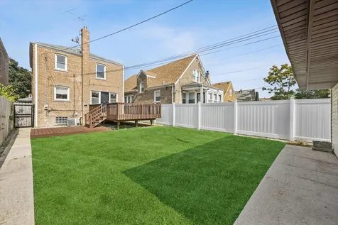 10141 South Rhodes Avenue Chicago IL 60628