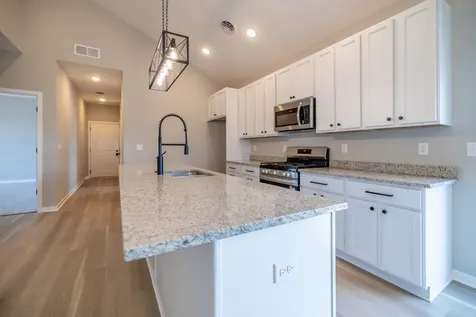 12 Redbud Row Ottawa IL 61350