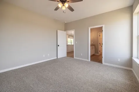 12 Redbud Row Ottawa IL 61350