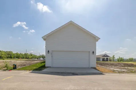 12 Redbud Row Ottawa IL 61350