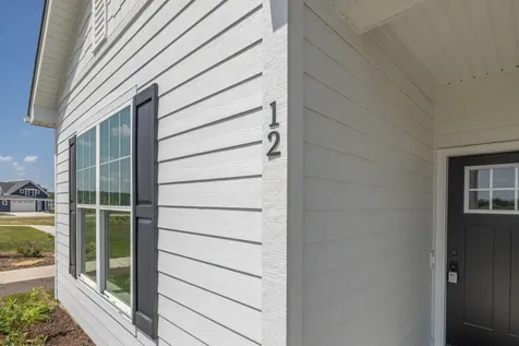 12 Redbud Row Ottawa IL 61350