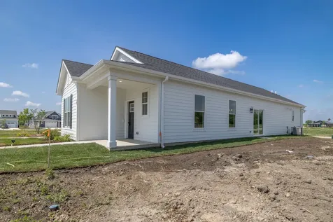 12 Redbud Row Ottawa IL 61350