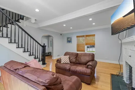 4103 Old Grand Avenue Gurnee IL 60031