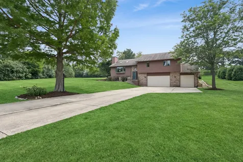 805 Amber Lane Lake Villa IL 60046